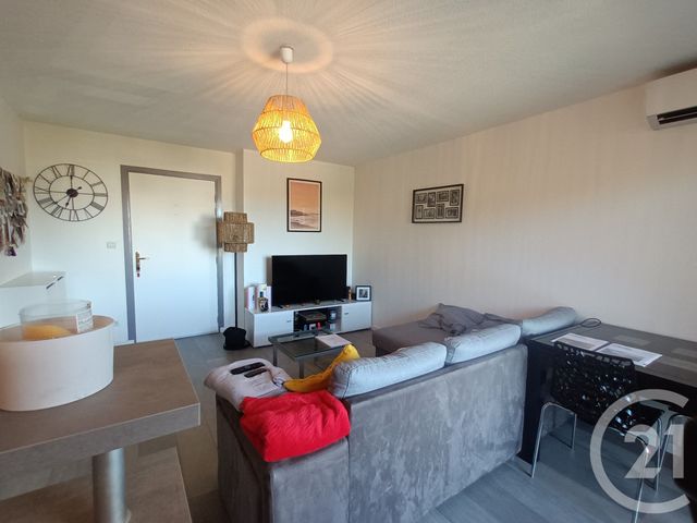 Appartement F2 à vendre ST JUERY