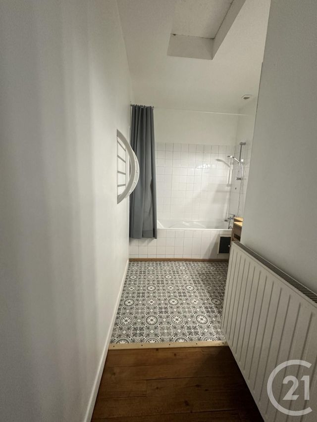 Appartement T3 à louer - 3 pièces - 78.0 m2 - BLAYE LES MINES - 81 - MIDI-PYRENEES - Century 21 Lapérouse