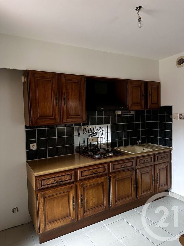 Appartement à louer - 2 pièces - 44.36 m2 - LESCURE D ALBIGEOIS - 81 - MIDI-PYRENEES - Century 21 Lapérouse