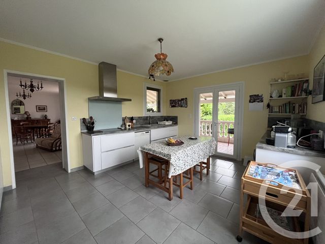 maison à vendre - 8 pièces - 212.22 m2 - LESCURE D ALBIGEOIS - 81 - MIDI-PYRENEES - Century 21 Lapérouse