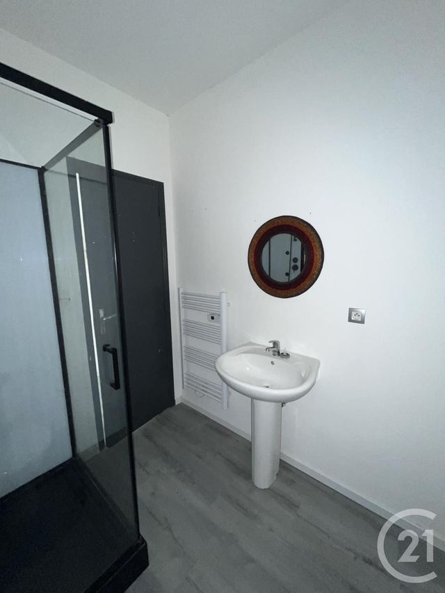 Appartement T1 à louer - 1 pièce - 27.2 m2 - CORDES SUR CIEL - 81 - MIDI-PYRENEES - Century 21 Lapérouse